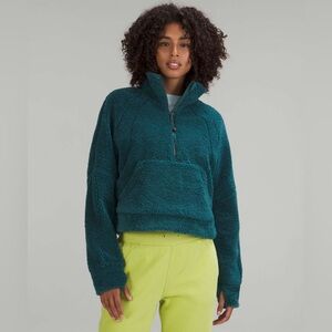 Lululemon Scuba Oversized Cropped Fleece Funnel Neck
Green Jasper